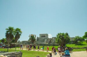 The Castle emerge right over the cliff in Tulum